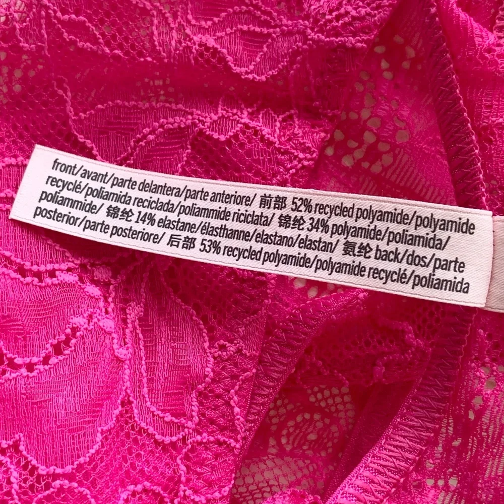 Victoria’s Secret Thong Panties Medium New